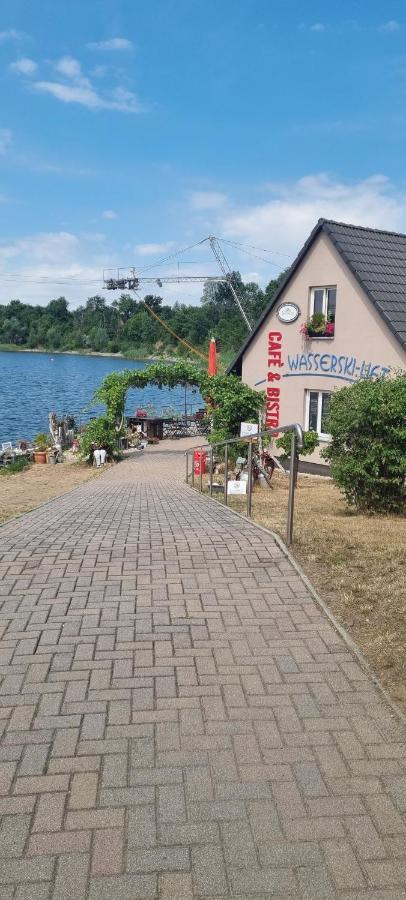 Grahl'S Ferienwohnung Markranstaedt Luaran gambar